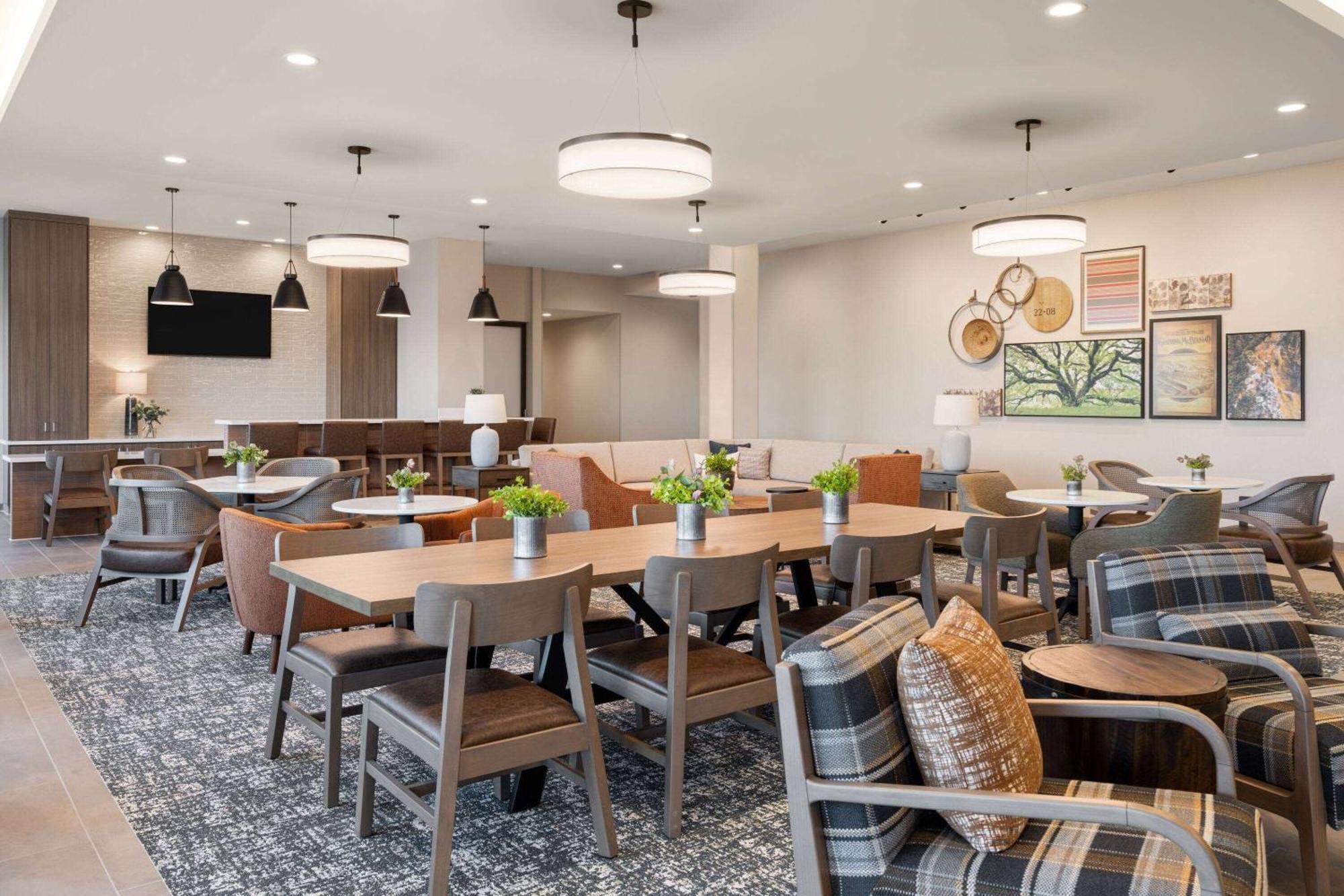La Quinta Inn And Suites By Wyndham لينكون المظهر الخارجي الصورة